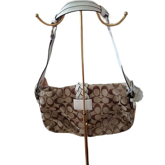 Authentic Vintage Coach logo bag - Picture 3 of 5